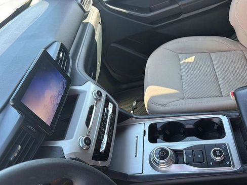 Certified 2023 Ford Explorer 4WD image 4
