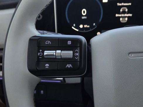 Certified 2025 Hyundai Santa Fe Calligraphy image 10