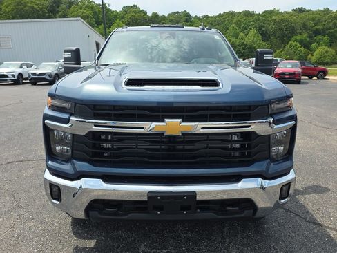 New 2026 Chevrolet Silverado 3500 LT w/ Convenience Package AWD/4WD image 3