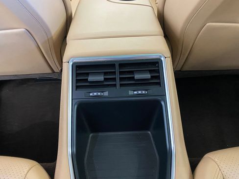 Used 2020 Porsche Panamera 4S w/ Premium Package image 30