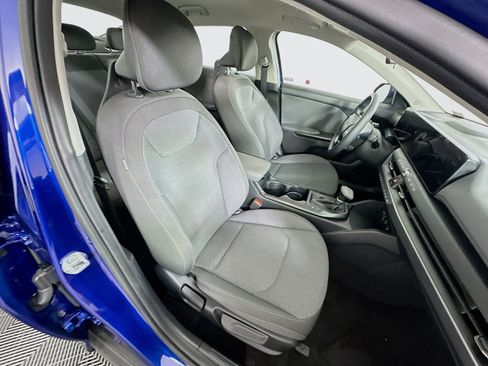 Used 2025 Kia K4 LXS FWD image 30