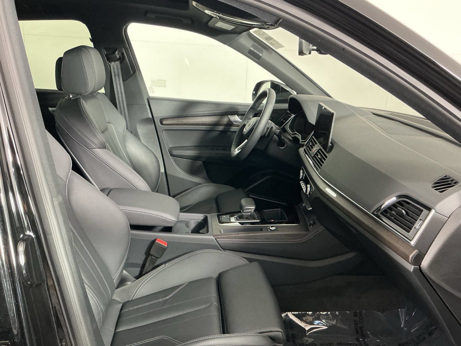 Used 2025 Audi Q5 e Premium Plus w/ Premium Plus Package AWD/4WD image 18