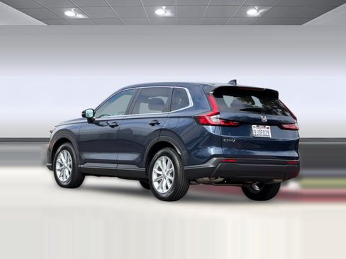 Used 2024 Honda CR-V EX image 3