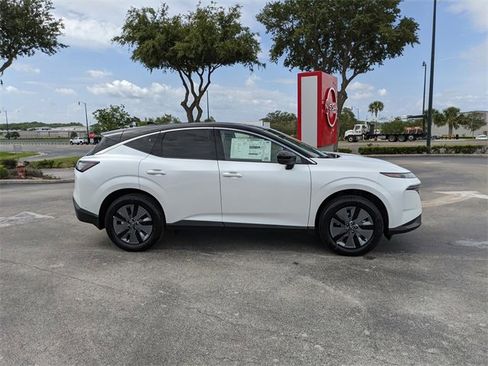 New 2025 Nissan Murano SL w/ Cargo Package image 3