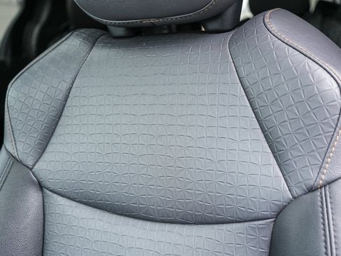 Used 2023 Toyota Sienna XLE Woodland Edition image 25