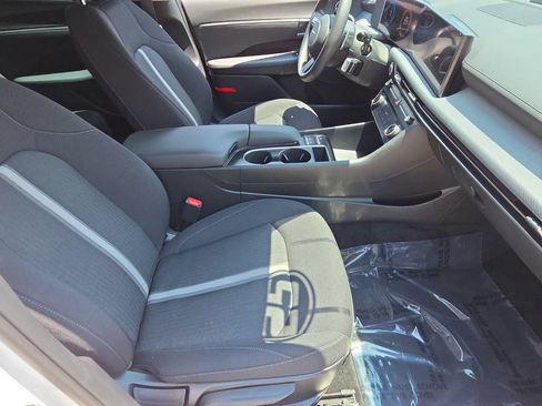 Used 2025 Hyundai Sonata SEL FWD image 17