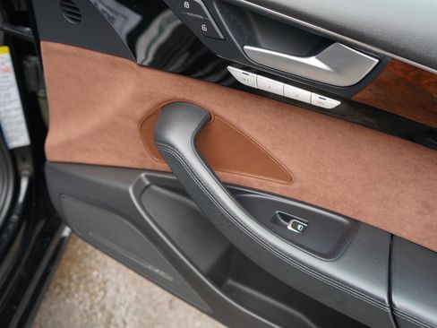 Used 2016 Audi A8 L 4.0T w/ Driver Assistance Package image 67