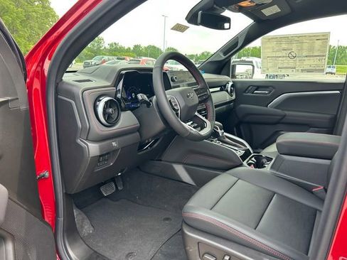 New 2026 Chevrolet Colorado Z71 w/ Technology Package AWD/4WD image 11