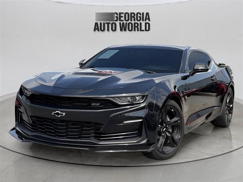 Used 2019 Chevrolet Camaro SS RWD image 3