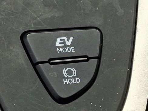 Used 2024 Lexus UX 250h AWD w/ Premium Package image 26