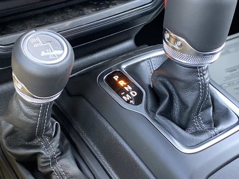 New 2026 Jeep Wrangler Unlimited Sahara AWD/4WD image 13