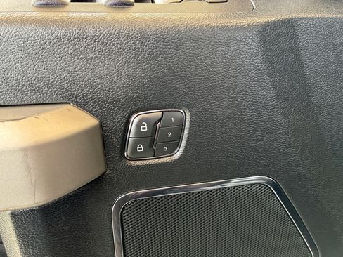 Used 2020 Ford F150 Lariat w/ Equipment Group 502A Luxury image 10