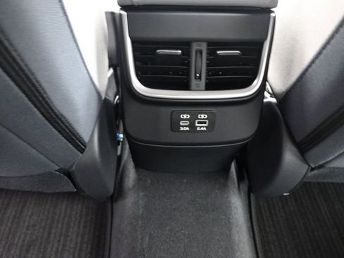 Used 2025 Subaru Legacy Premium w/ Popular Package #1 AWD/4WD image 23