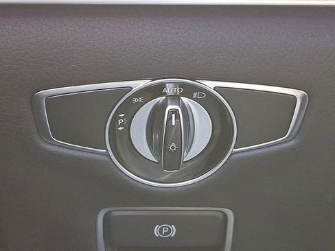 Used 2014 Mercedes-Benz S 550 Sedan image 31