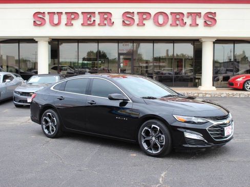 Used 2022 Chevrolet Malibu LT w/ Leather Package image 1