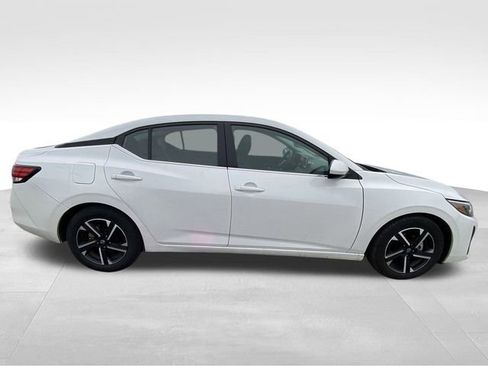 Used 2024 Nissan Sentra SV image 12