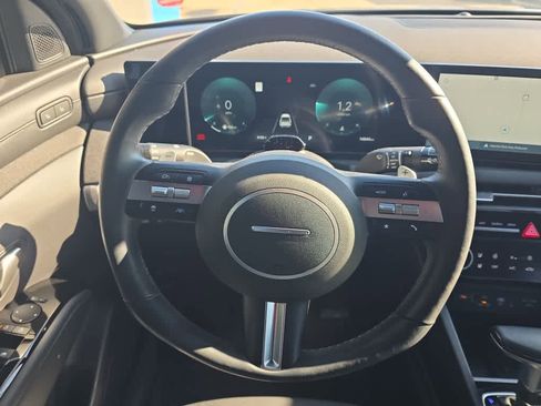 Used 2025 Hyundai Santa Cruz Limited image 9