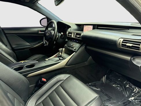 Used 2016 Lexus IS 200t RWD image 41