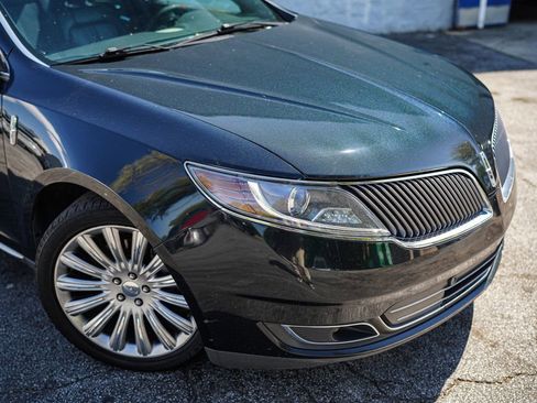 Used 2014 Lincoln MKS image 8