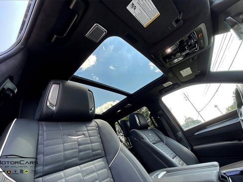 Used 2025 Cadillac Escalade V w/ LPO, Floor Liner Package image 21