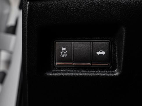 Used 2017 INFINITI Q60 3.0t w/ Premium Plus Package 3.0T image 34