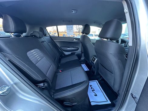 Used 2022 Kia Sportage LX w/ LX AWD Value Edition Package image 16