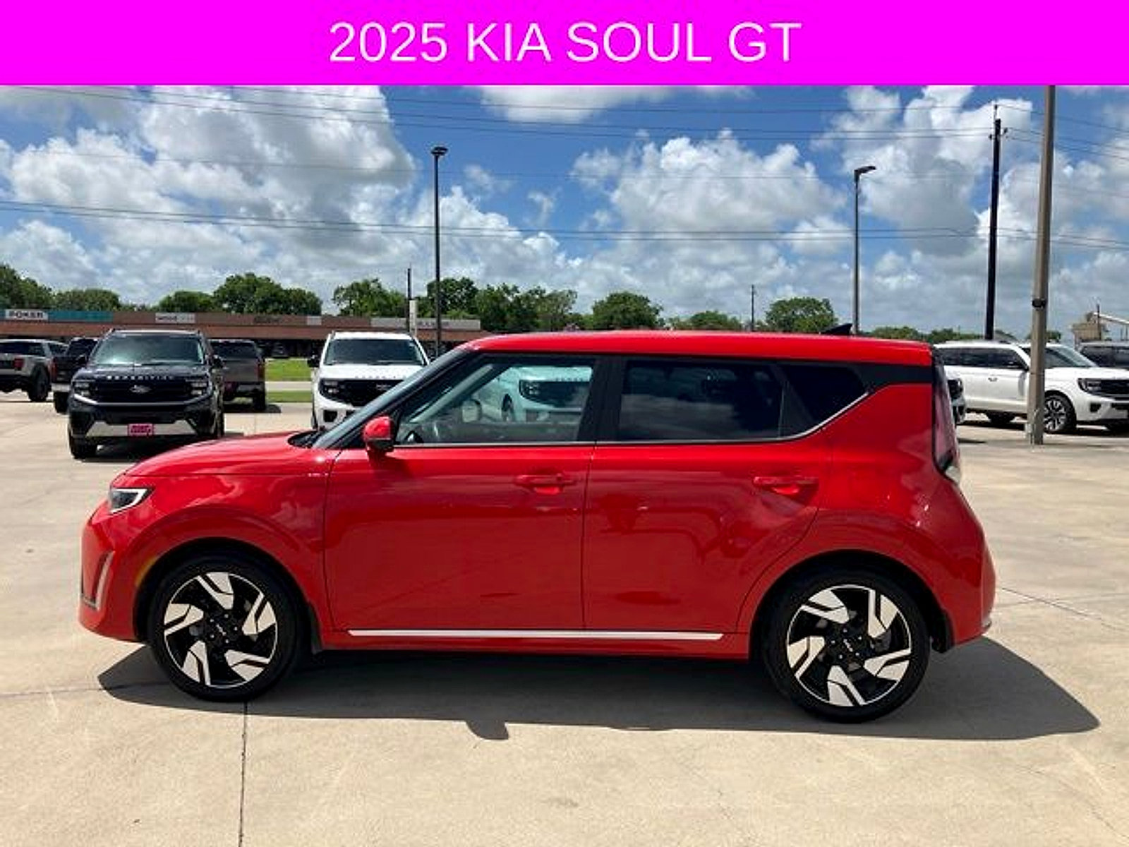 Used 2025 Kia Soul GT-Line w/ GT-Line Technology Package FWD image 4