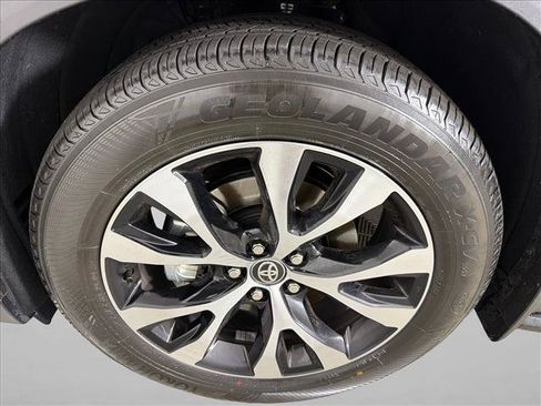 Used 2026 Toyota Grand Highlander AWD Hybrid image 12
