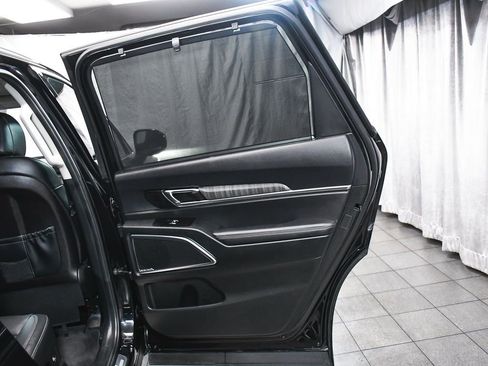 Used 2024 Kia Telluride SX w/ Towing Package AWD/4WD image 15