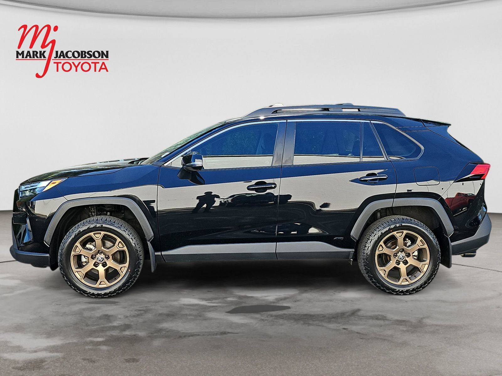 Used 2024 Toyota RAV4 AWD Hybrid image 15