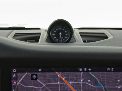 Used 2020 Porsche 911 Carrera S image 23