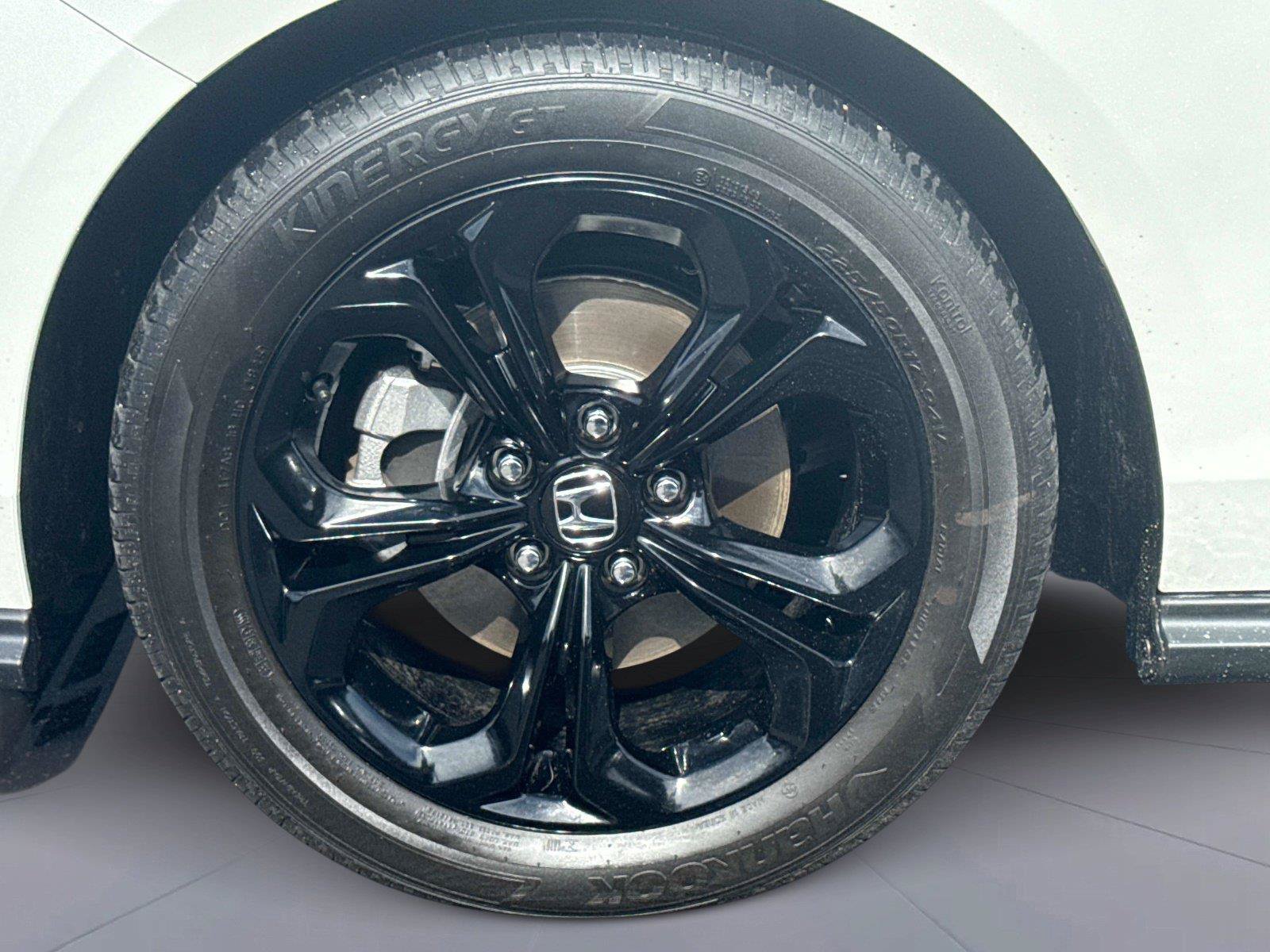 Certified 2025 Honda Accord SE image 11