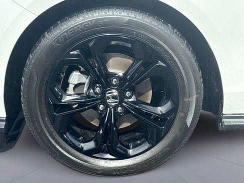 Certified 2025 Honda Accord SE image 11