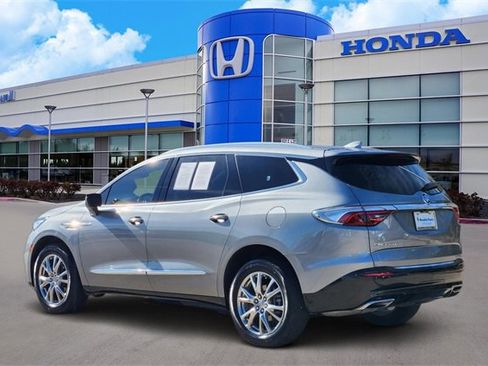 Used 2023 Buick Enclave Essence w/ Experience Buick Package image 4