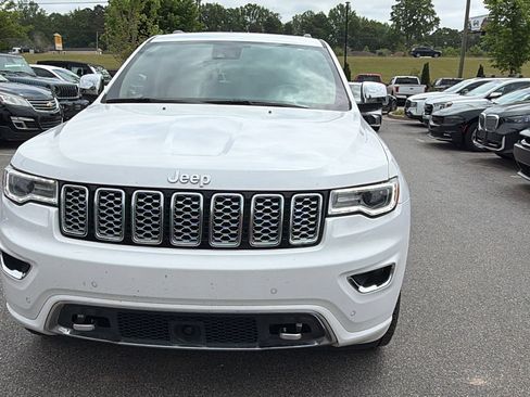 Used 2020 Jeep Grand Cherokee Overland w/ Trailer Tow Group IV RWD image 3