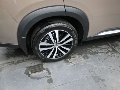 Certified 2024 Nissan Pathfinder Platinum w/ Cargo Package image 9