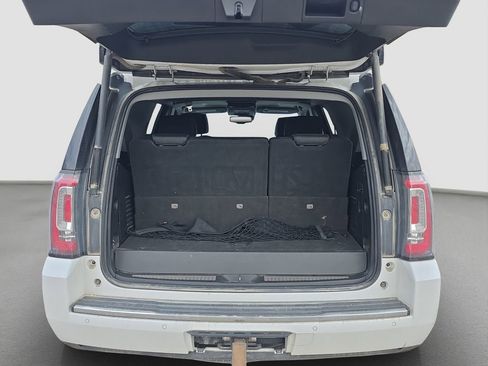 Used 2020 GMC Yukon Denali w/ Open Road Package AWD/4WD image 17