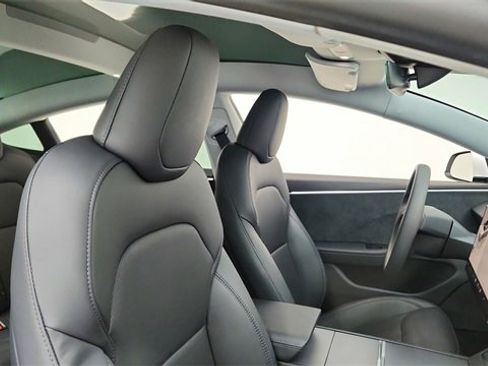 Used 2024 Tesla Model 3 Long Range image 19