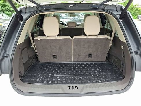 Used 2023 Lincoln Aviator Reserve w/ Equipment Group 201A AWD/4WD image 29