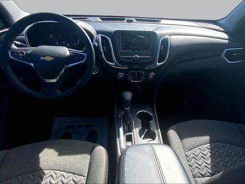 Used 2024 Chevrolet Equinox LT FWD image 16