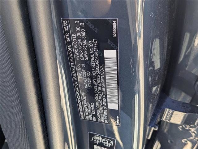 New 2026 Volvo XC90 T8 Plus w/ Protection Package Premier AWD/4WD image 18