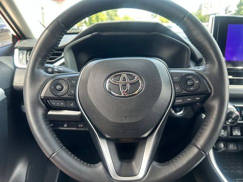 Certified 2023 Toyota RAV4 XLE w/ Convenience Package AWD/4WD image 17