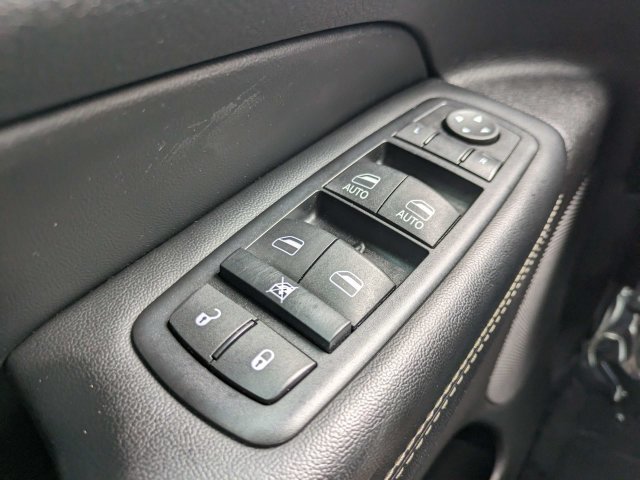 Used 2017 Jeep Grand Cherokee Limited AWD/4WD image 23