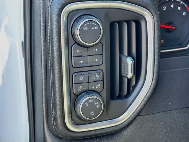 Used 2020 Chevrolet Silverado 1500 LT Trail Boss AWD/4WD image 10