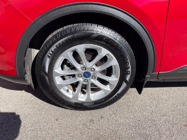 Used 2020 Ford Escape SE FWD image 13