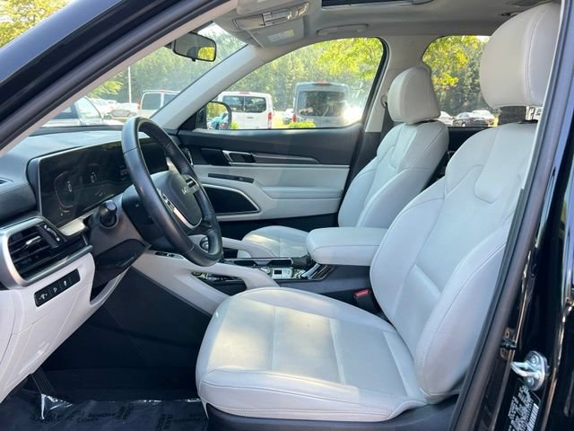 Certified 2024 Kia Telluride S w/ S Sunroof Package FWD image 7