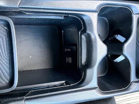 Used 2018 Honda CR-V LX image 32
