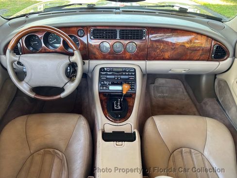 Used 1999 Jaguar XK8 Convertible RWD image 28
