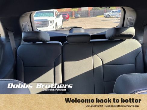 Used 2025 Chevrolet Traverse High Country FWD image 19