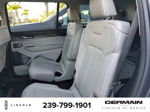 Used 2021 Jeep Grand Cherokee L Overland w/ Luxury Tech Group IV image 20